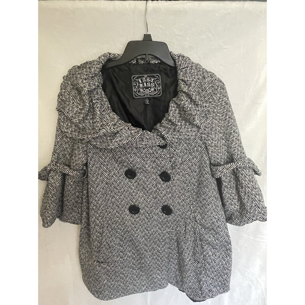 Last Kiss Jacket Womens 1X Gray Tweed Ruffle Collar Romantic Classic Symphony‎